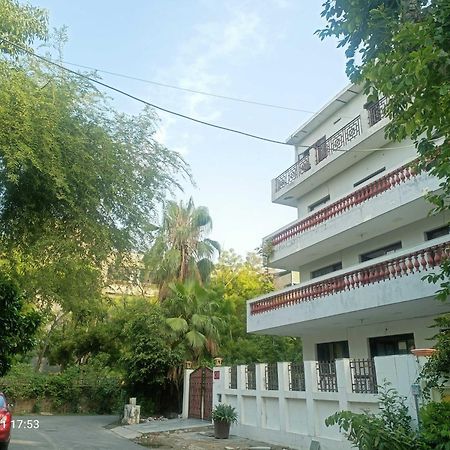 Hotel OYO 90997 Metro View Residency Noida Esterno foto